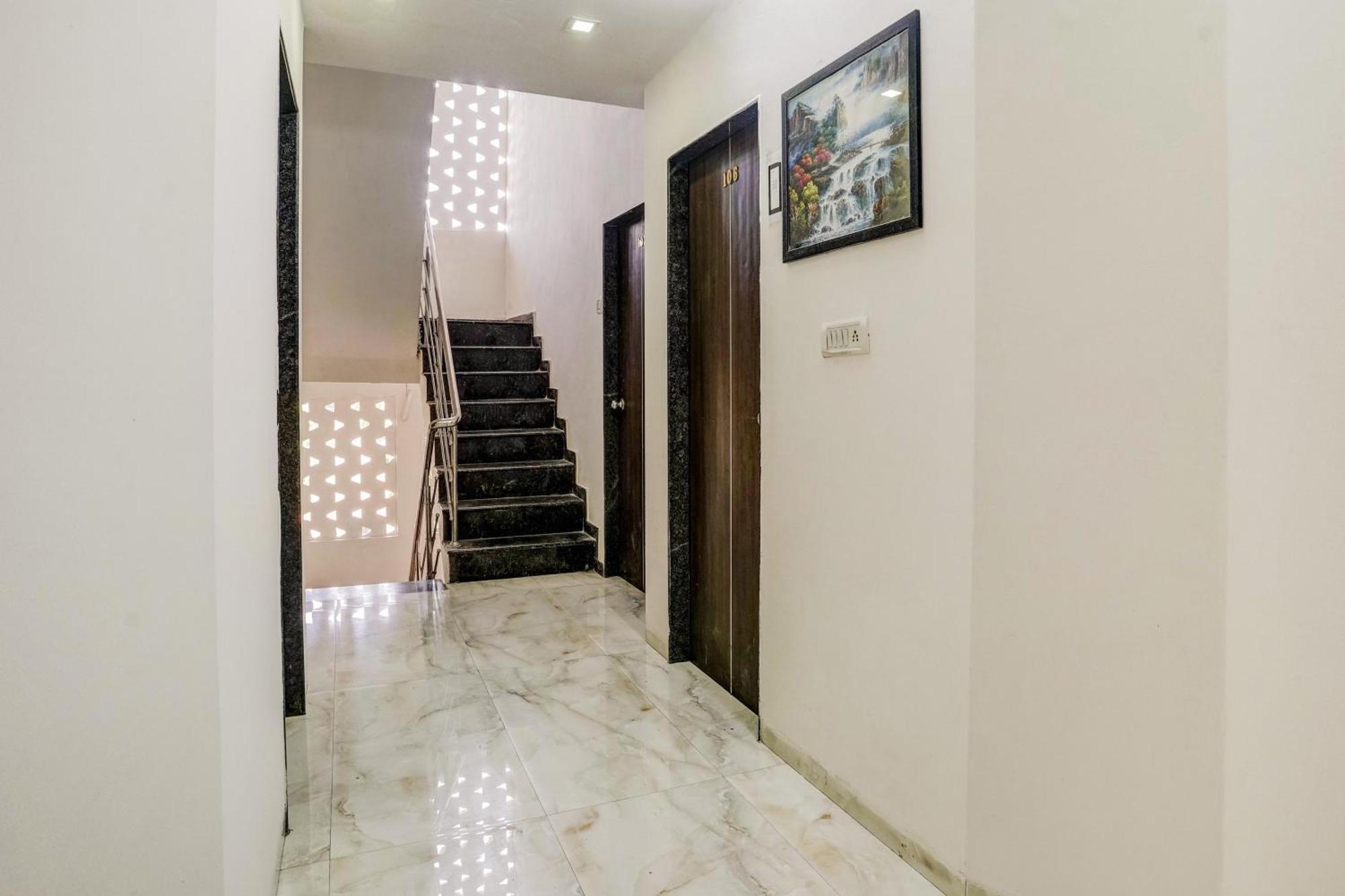 Super Hotel O Nashik Near Vijay Mamta Theatre Formerly Sahara Inn المظهر الخارجي الصورة