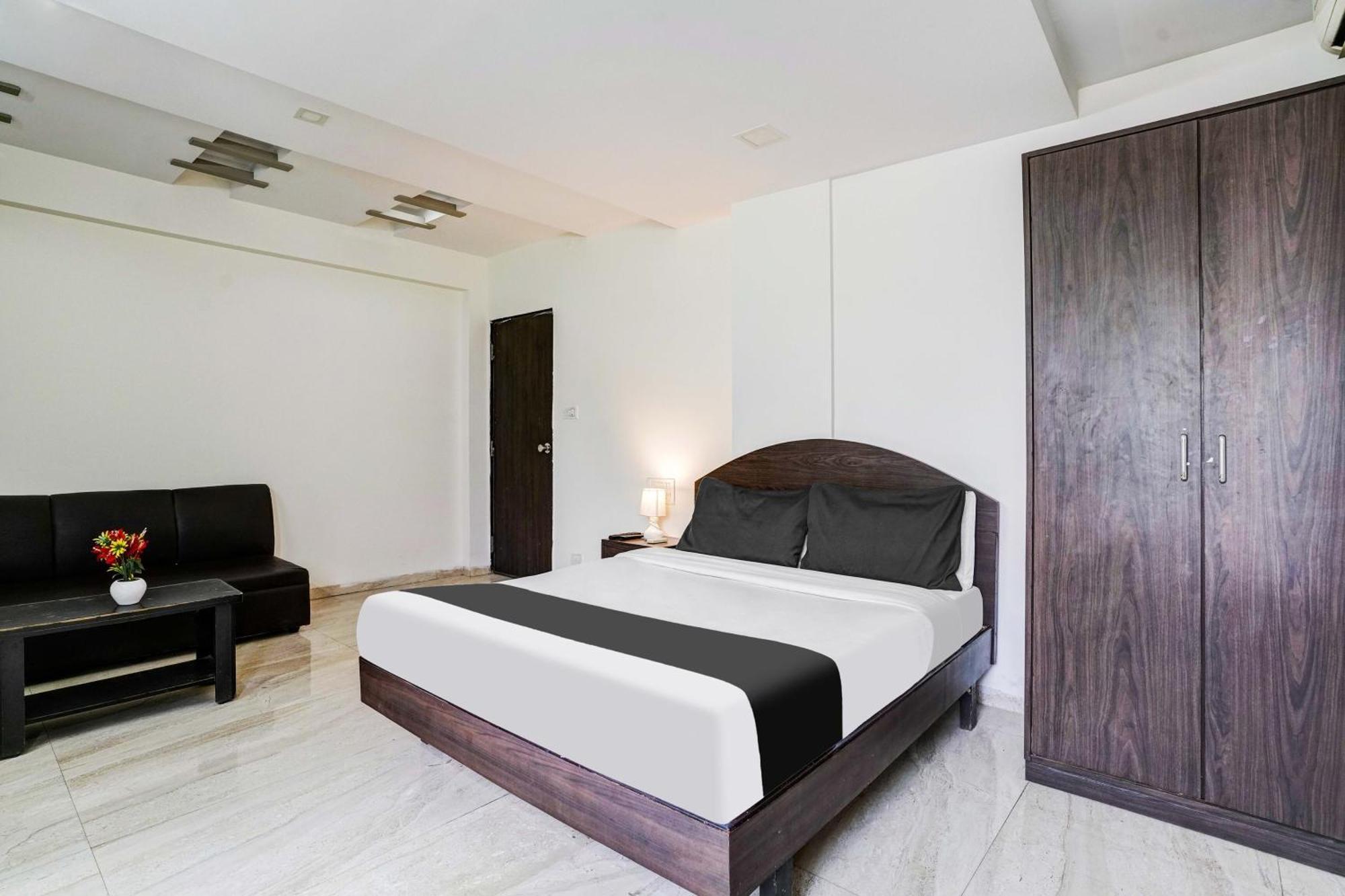 Hotel O Nashik Near Vijay Mamta Theatre Formerly Sahara Inn المظهر الخارجي الصورة
