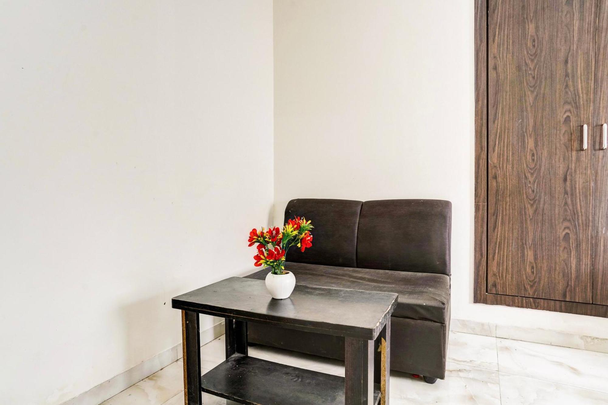 Super Hotel O Nashik Near Vijay Mamta Theatre Formerly Sahara Inn المظهر الخارجي الصورة
