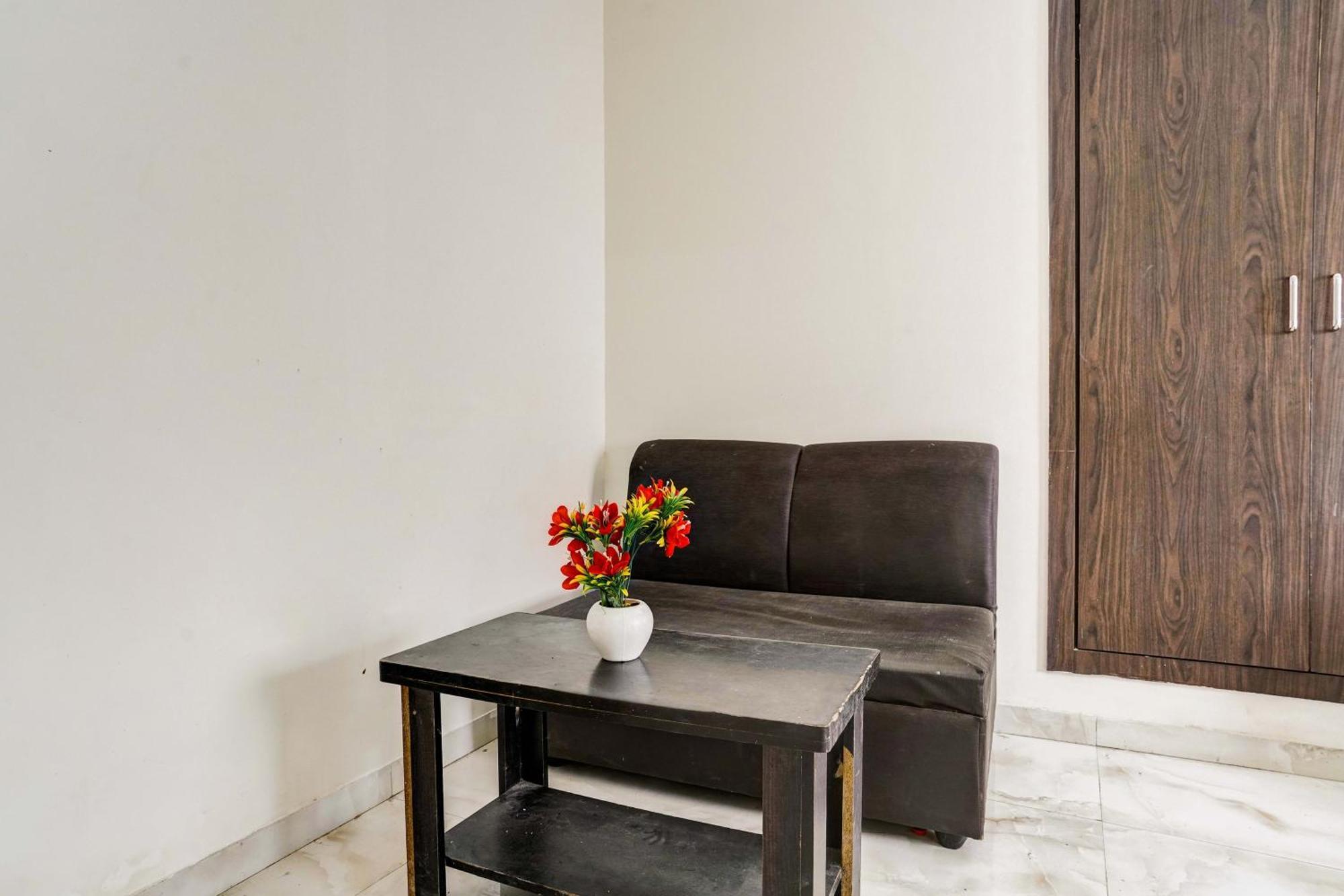 Super Hotel O Nashik Near Vijay Mamta Theatre Formerly Sahara Inn المظهر الخارجي الصورة